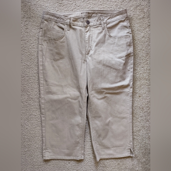 Adult/Teen Riders by Lee 14M Khaki Capris - Picture 1 of 6